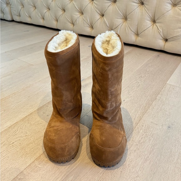 Balenciaga Alaska Fur High Boots - Picture 2 of 5